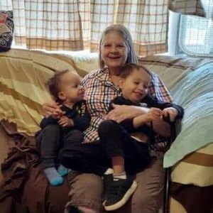 Meet your Posher, Debbie